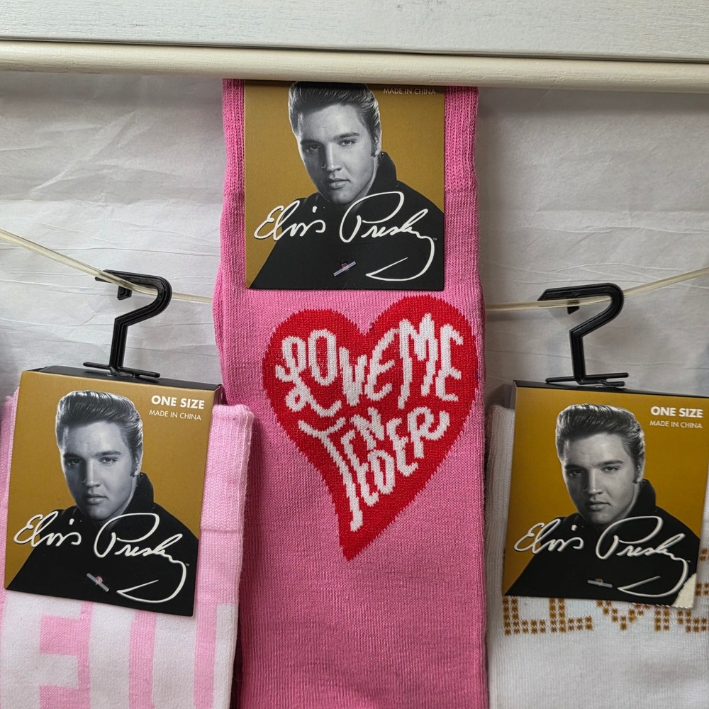 Elvis Presley Crew Socks 5 Pair Set Love Me Tender Rock N Roll Pink White Black - Picture 4 of 7